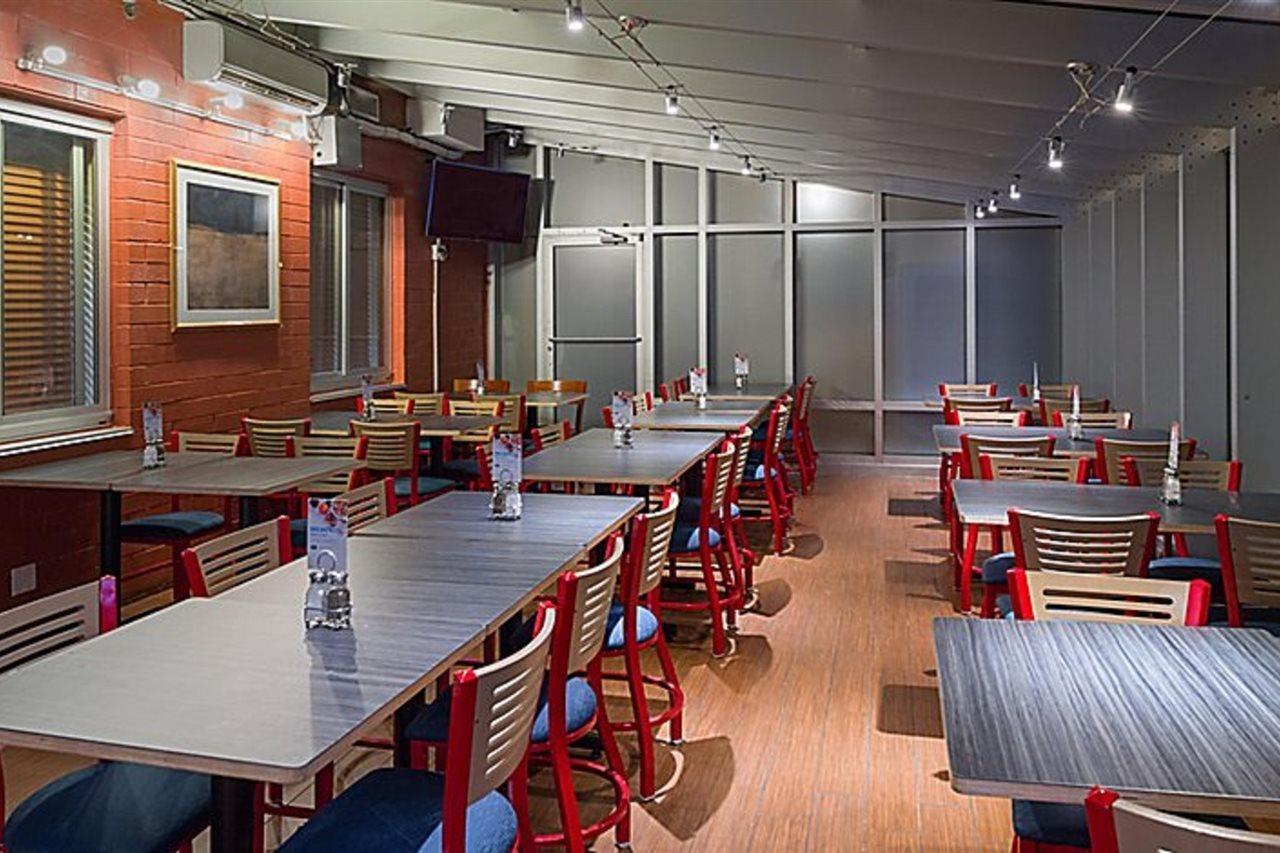 Holiday Inn Express - Times Square By Ihg New York City Exterior photo