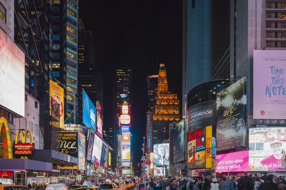 Holiday Inn Express - Times Square By Ihg New York City Exterior photo
