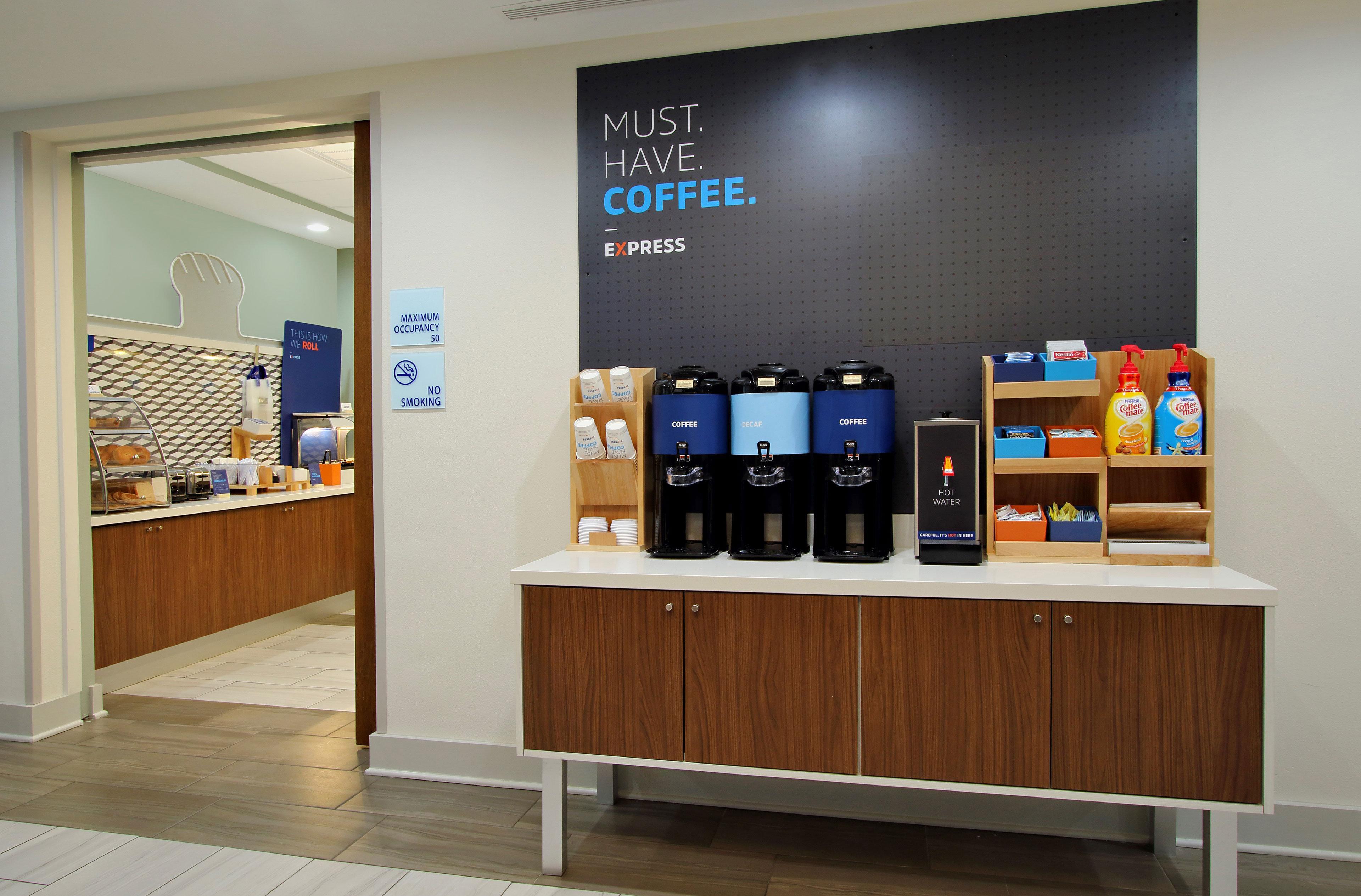 Holiday Inn Express - Times Square By Ihg New York City Exterior photo