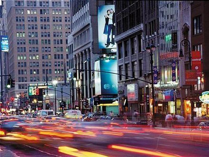 Holiday Inn Express - Times Square By Ihg New York City Exterior photo
